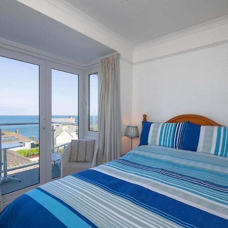 Seaview Bed & Breakfast ลู ภายนอก รูปภาพ